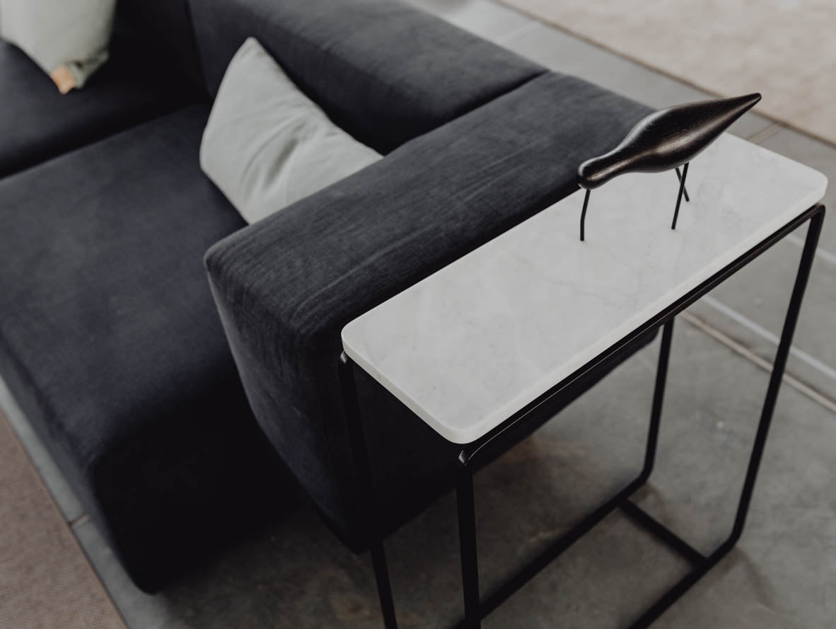 Konsola z marmurowym blatem FORM-C