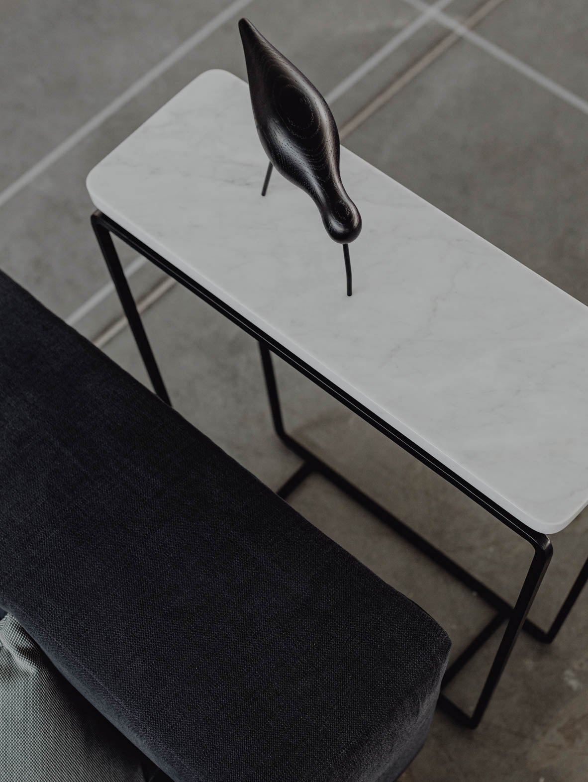 Konsola z marmurowym blatem FORM-C