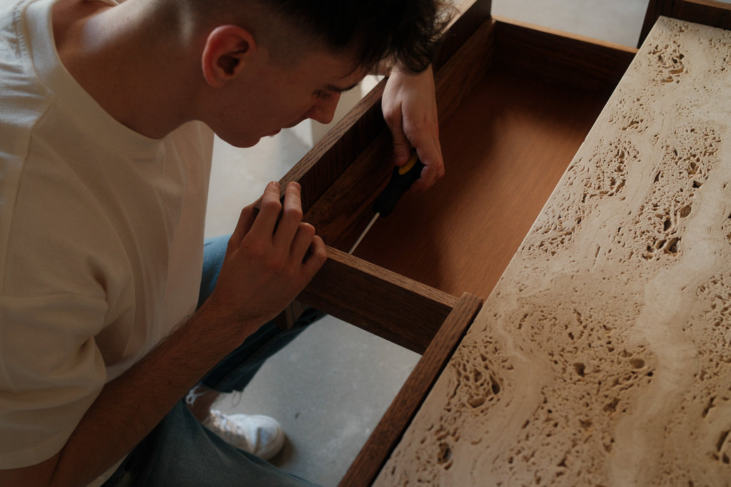 Konsola z trawertynowym blatem FORST