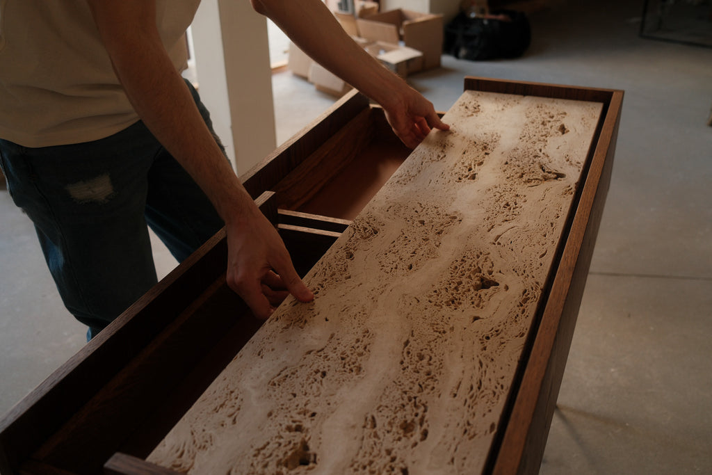 Konsola z trawertynowym blatem FORST