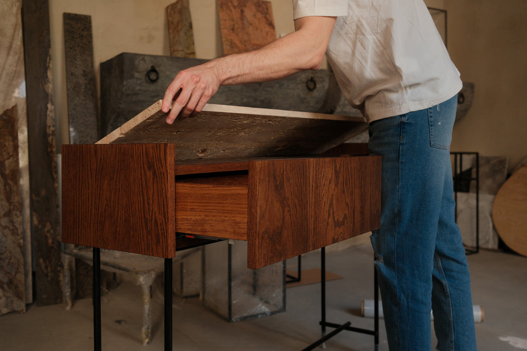 Konsola z trawertynowym blatem FORST