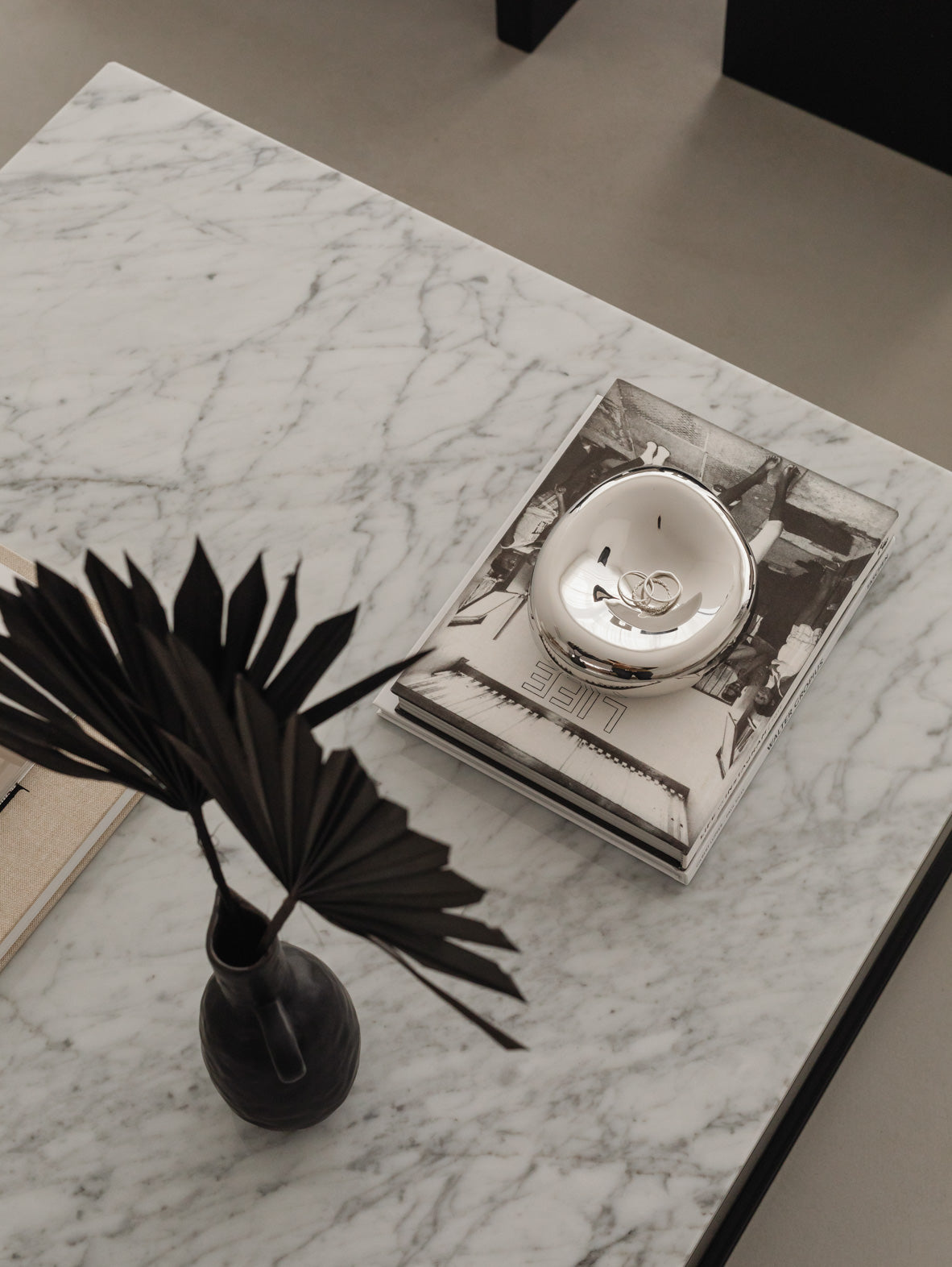 Stolik kawowy z marmurowym blatem DIONE