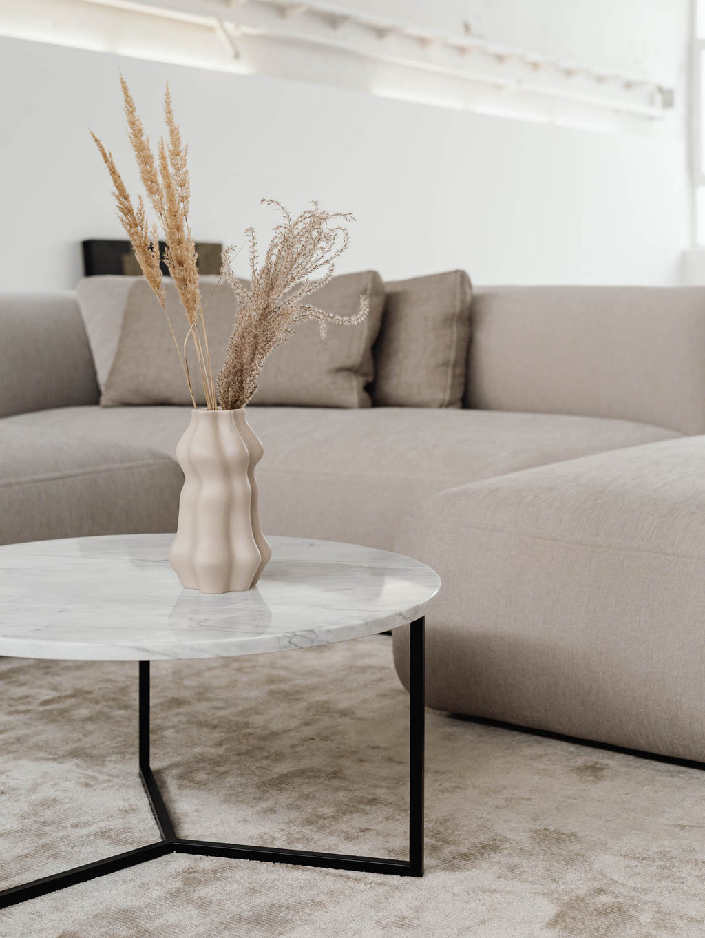 Stolik kawowy z marmurowym blatem OVAL