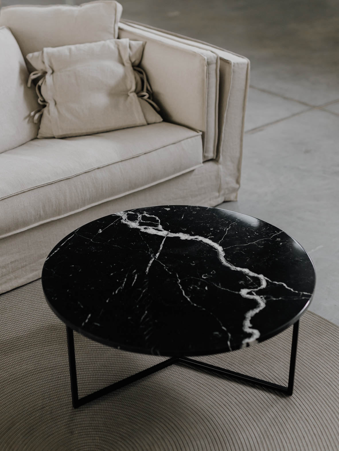 Stolik kawowy z marmurowym blatem OVAL