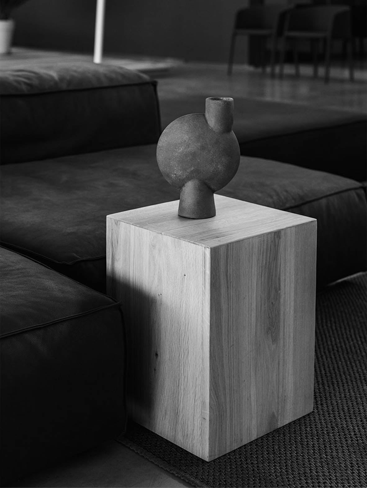 Drewniany postument COI Wood